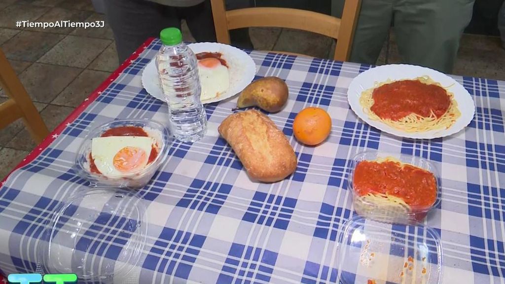 El menú más barato de España: dos platos, agua, pan y postre por 3,5 euros