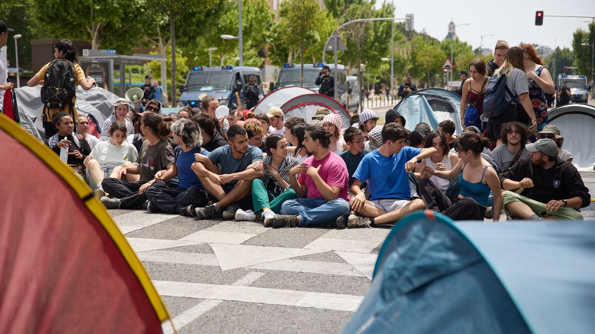 Madrid sancionará a las universidades que no controlen escraches y acampadas en los campus