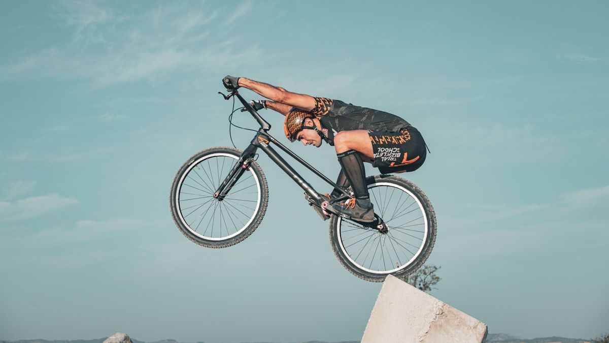 ulen Sáenz de Ormijana se subió a la bici de trial por primera vez con 10 años