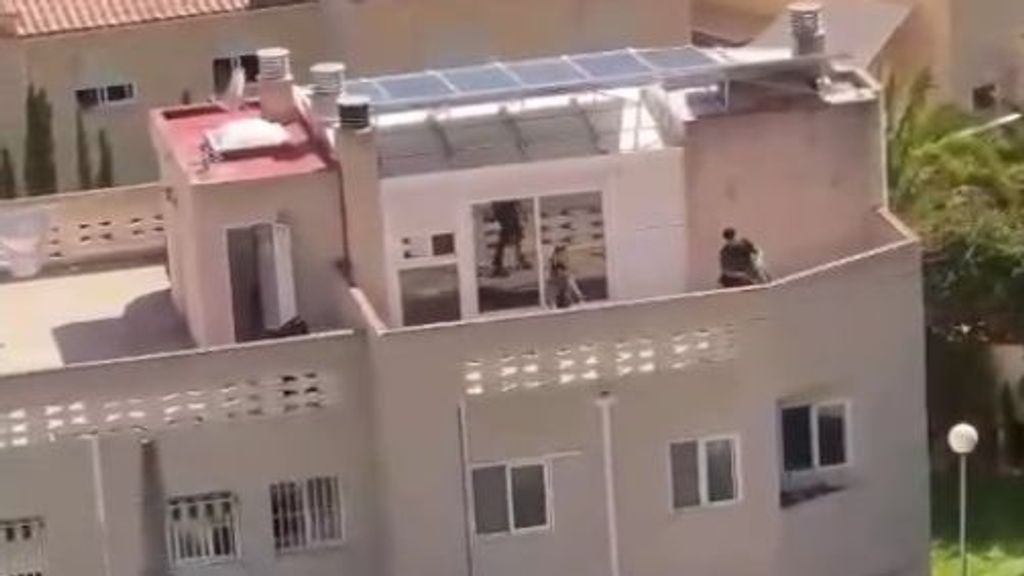 Detenido un delincuente tras una persecución por las calles, balcones y tejados de El Campello