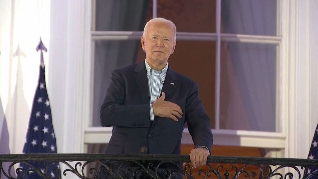Joe Biden no se va "a ninguna parte" mientras destacados mecenas retiran su apoyo