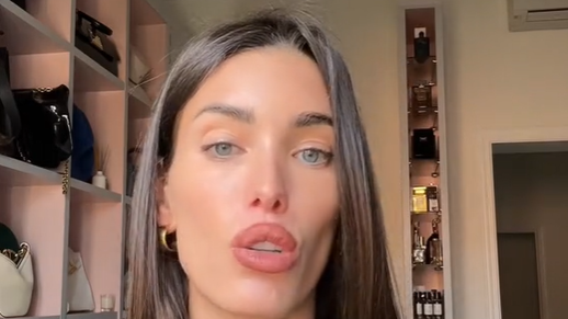 Marta López Álamo preocupa con una foto desde el hospital - Outdoor