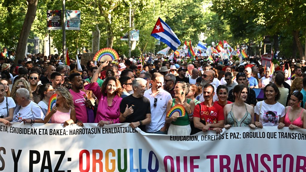 Arranca la marcha del Orgullo en Madrid con ambiente festivo y clamor contra los discursos de odio