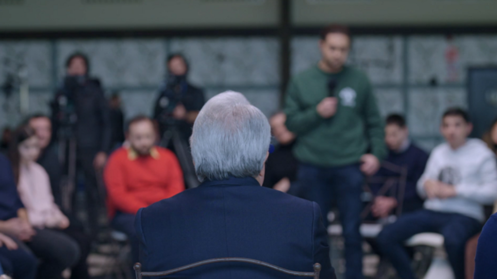 Enrique Cerezo despeja todas las dudas sobre si realmente murió Jesús Gil: "Llegaron los servicios funerarios y le pusieron en el ataúd"