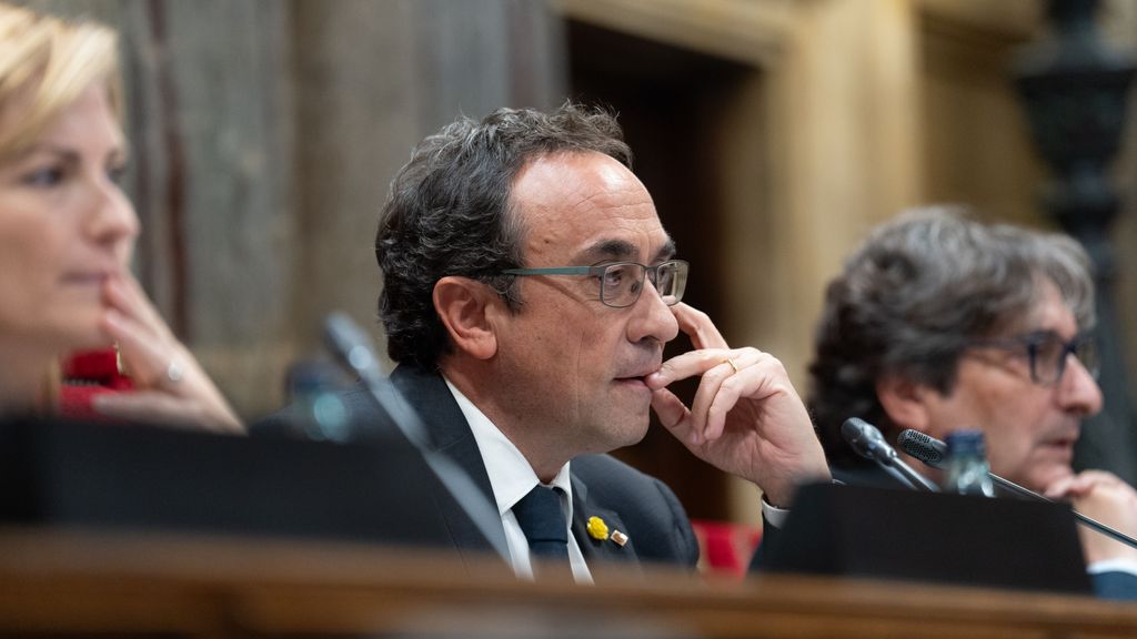 Josep Rull avisa de que Puigdemont "no será detenido" dentro del Parlament mientras él presida la cámara