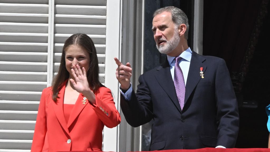 La princesa de Asturias, con el reye Felipe