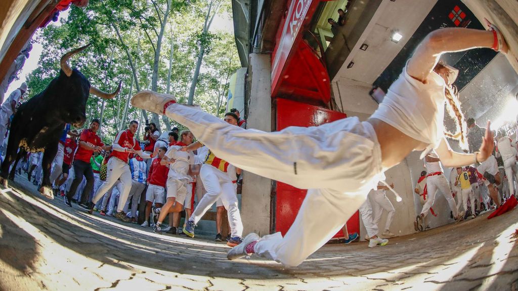 Segundo encierro de San Fermín 2024: Seis heridos por los Cebada Gago