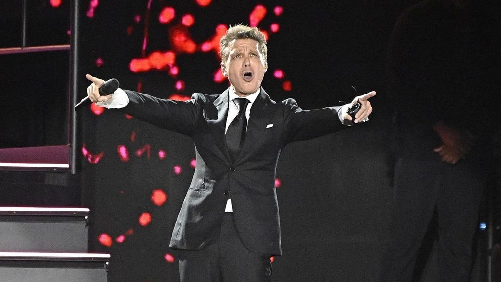 Luis Miguel en su concierto del Santiago Bernabéu.