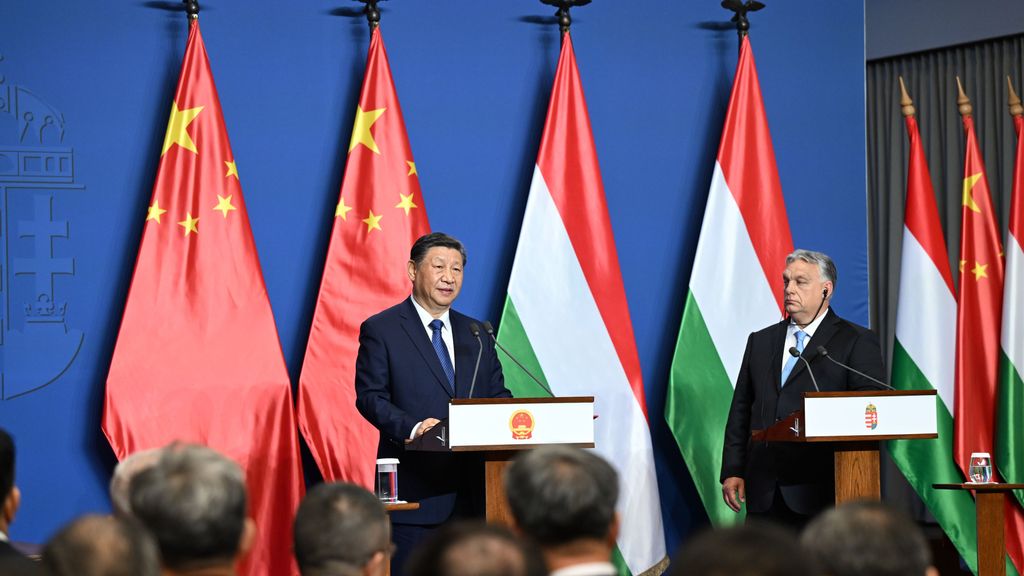 Viktor Orbán, el primer ministro húngaro, visita por sorpresa al presidente de China, Xi Jinping