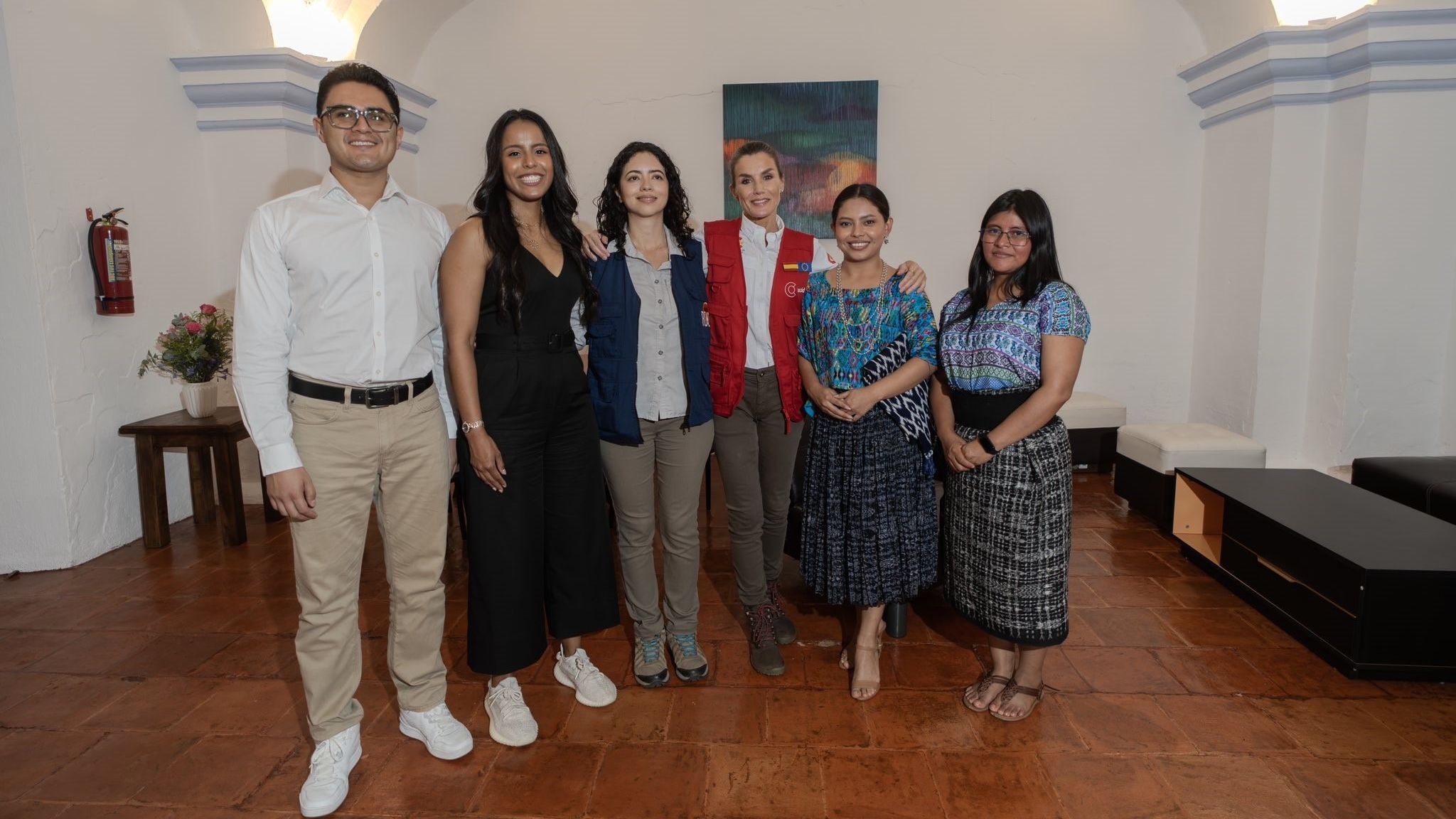 Susana Arrechea junto a la reina Letizia.