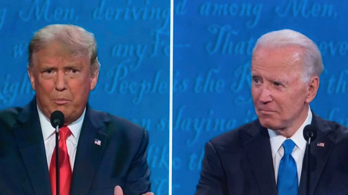Donald Trump (i) y Joe Biden (d) en un debate presidencial