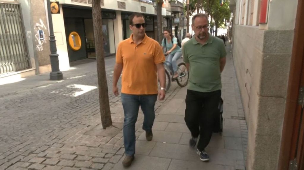La UCO registra la Diputación de Badajoz en busca de documentos del hermano de Pedro Sánchez