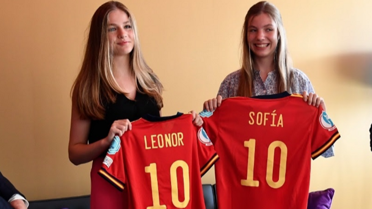 Leonor y Sofía Eurocopa 2022