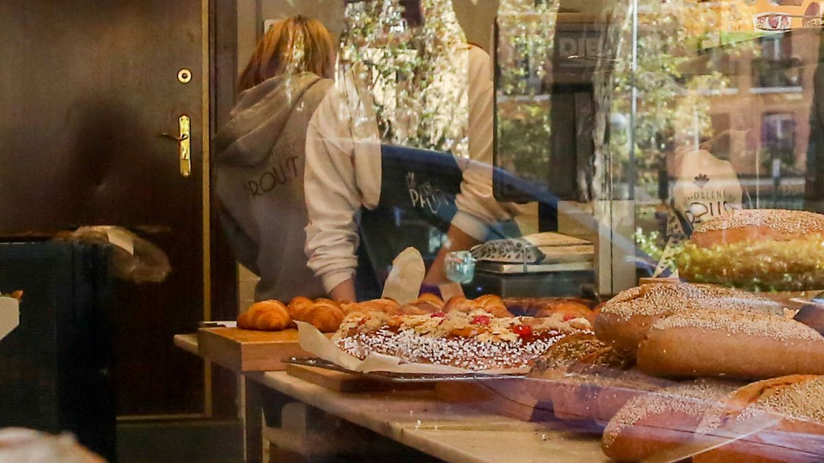 panaderia magdalena proust madrid espana enero 2021 cerca 600 pastelerias