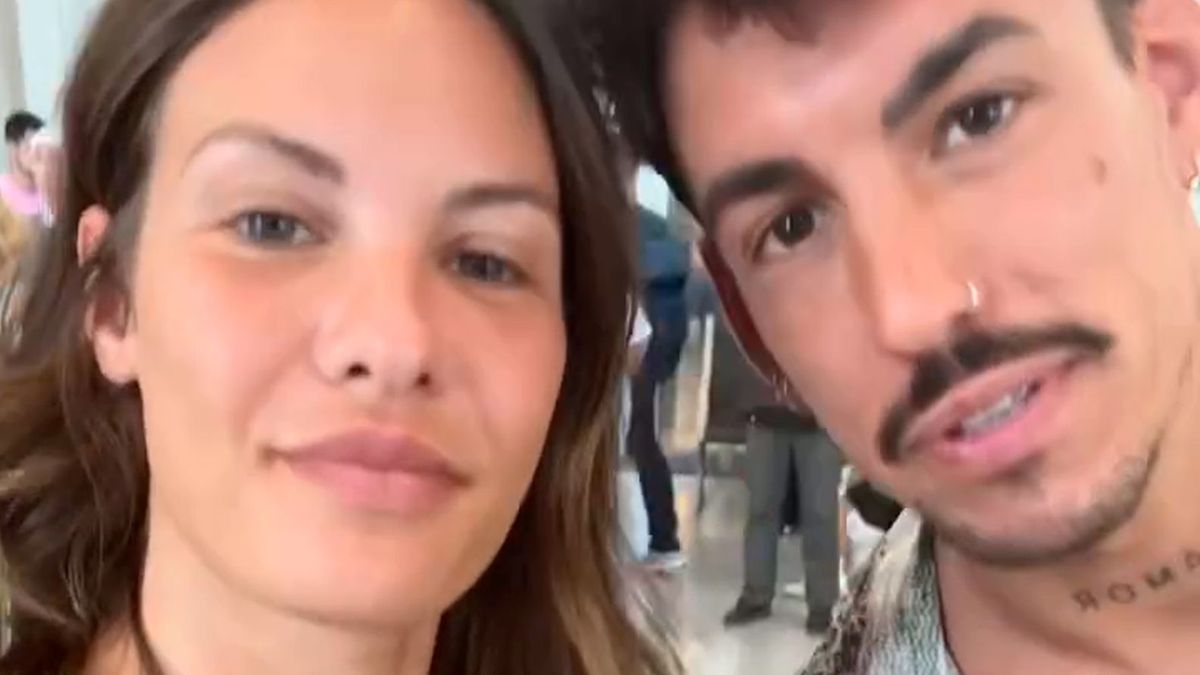 jessica bueno y luitingo, en el aeropuerto