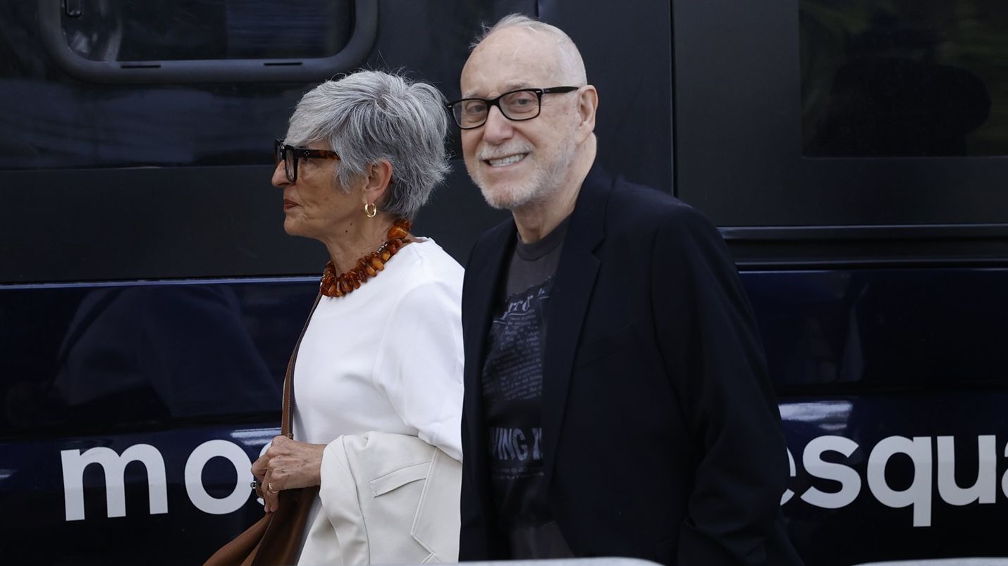 Josep Maria Mainat y su abogada Olga Tubau.