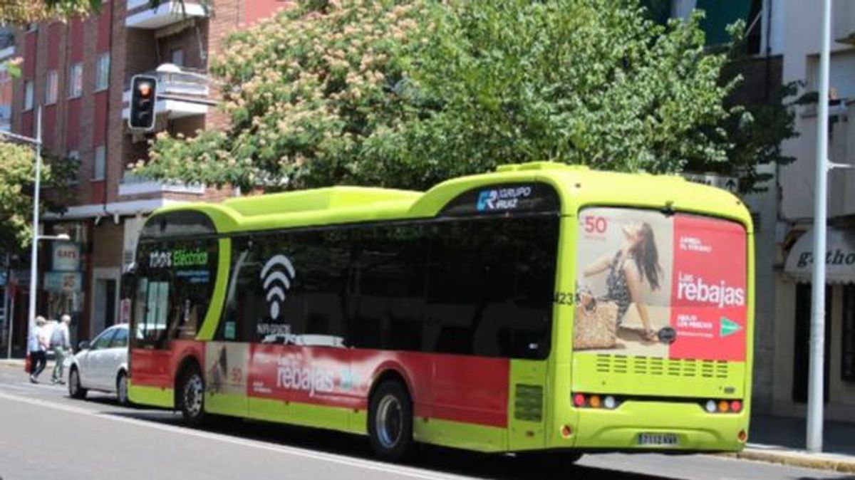 La mujer fue atropellada por un autobús en Badajoz