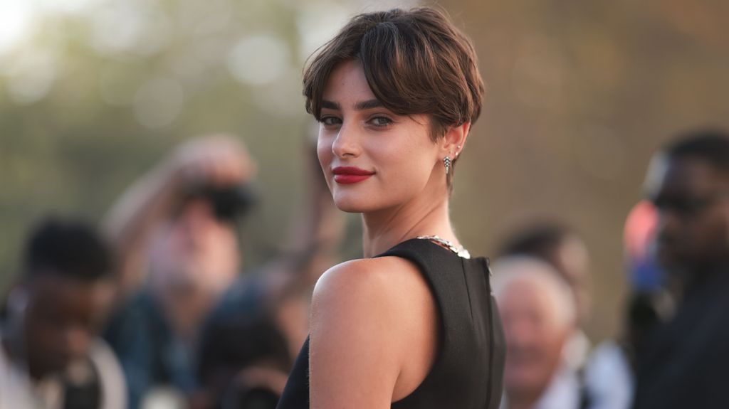 Taylor Hill es un ejemplo perfecto de este corte de pelo tan favorecedor