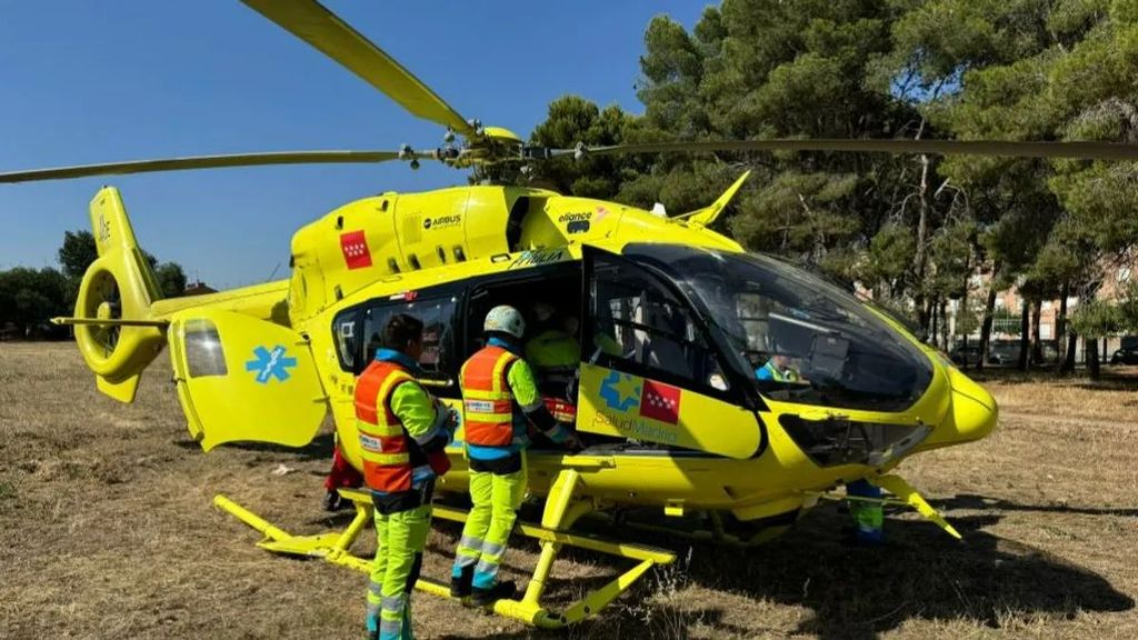 trasladado en estado critico un menor de 13 anos tras sufrir un ahogamiento en una piscina en alcala 9612