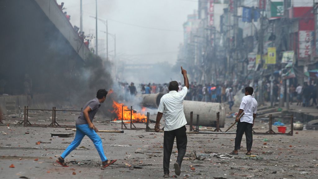 Bangladesh atraviesa las peores protestas de los últimos años que dejan ya más de un centenar de muertos