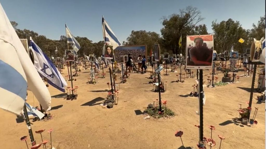 Lara Escudero visita los escenarios convertidos en altares donde el 7 de octubre Hamás sembró el terror