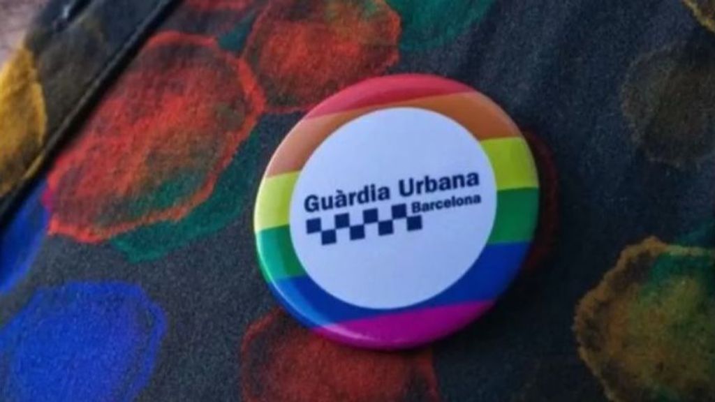 Pin LGTBIQ+ de la Guardia Urbana de Barcelona