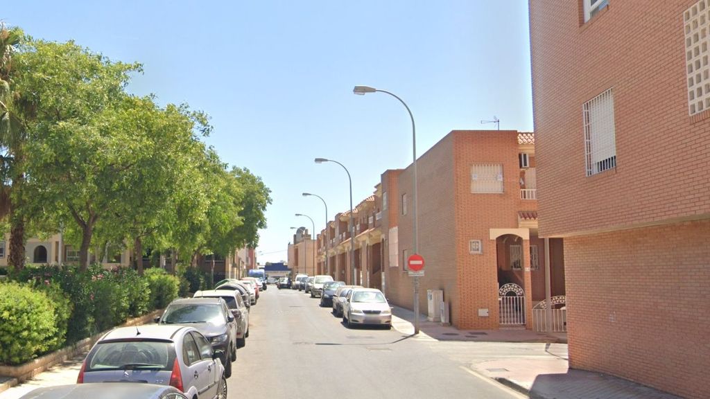 Calle Alcolea en el barrio de Los Molinos de Almería capital