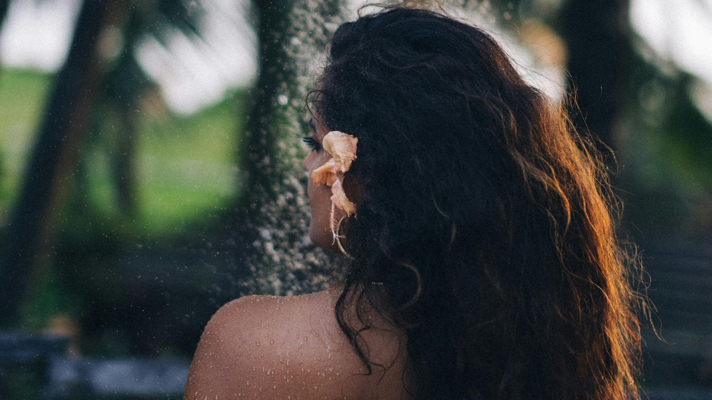 Un pelo fuerte es fruto de una buena alimentación y rutina cosmética