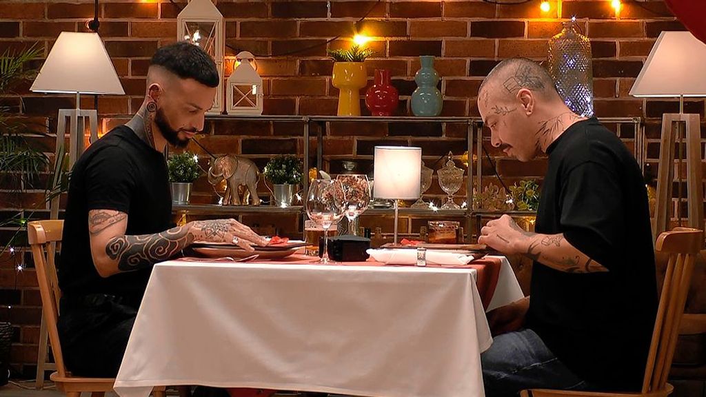 Fran y Pedro durante su cita en 'First Dates'