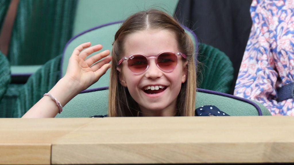 La princesa Charlotte en Wimbledon con las pulseras.