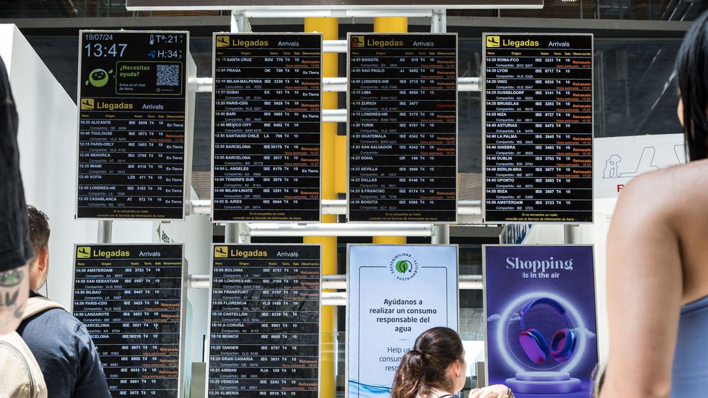 Madrid pide a Marlaska más control migratorio para evitar que Barajas "siga siendo un coladero"