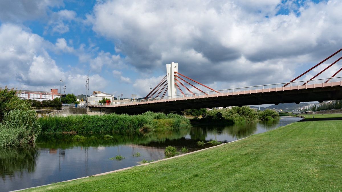 Reabre el parque fluvial del Besòs tras el vertido tóxico por el incendio en Polinyà