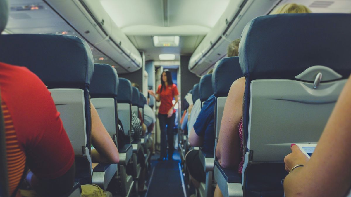 interior avion unsplash