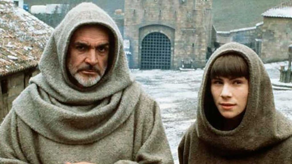 Sean Connery y Christian Slater en 'El nombre de la rosa' basada en la novela de Umberto Eco.