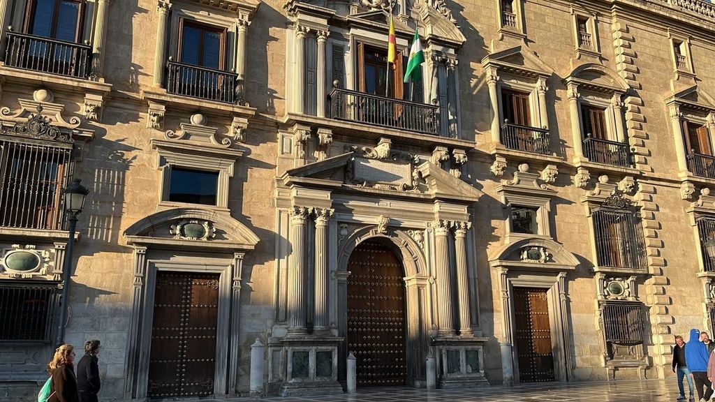 Sede del TSJA en Granada, donde han confirmado la condena al hombre que violó a una mujer en el baño de un chiringuito en Benalmádena