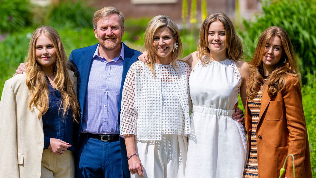 Amelia, Guillermo, Máxima, Ariane y Alexia de Holanda.