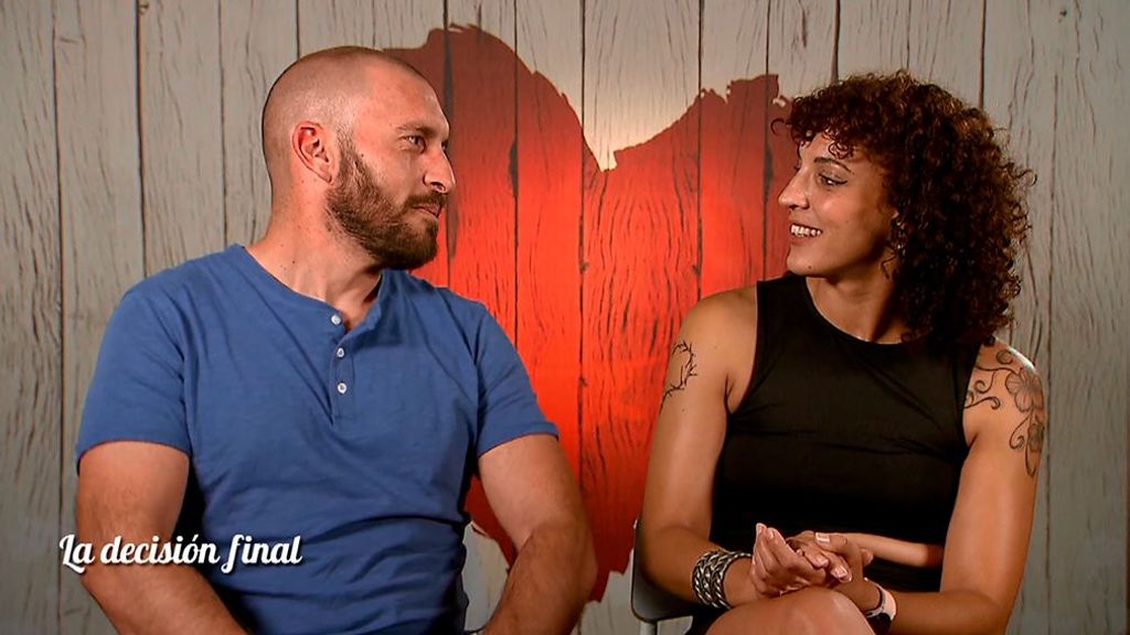 Chuso y Raquel durante su cita en 'First Dates'