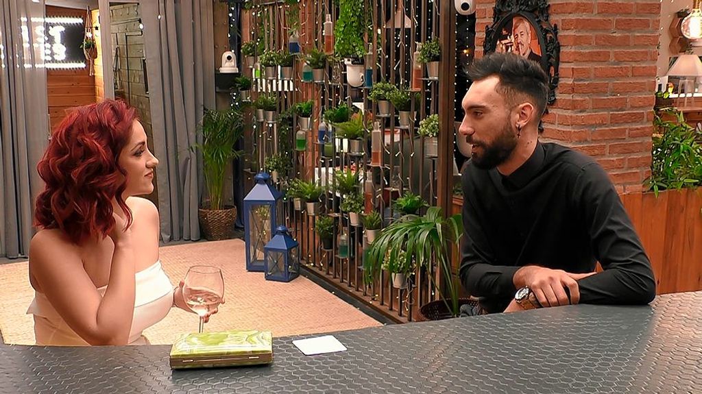 Dani y Myriam durante su cita en 'First Dates'