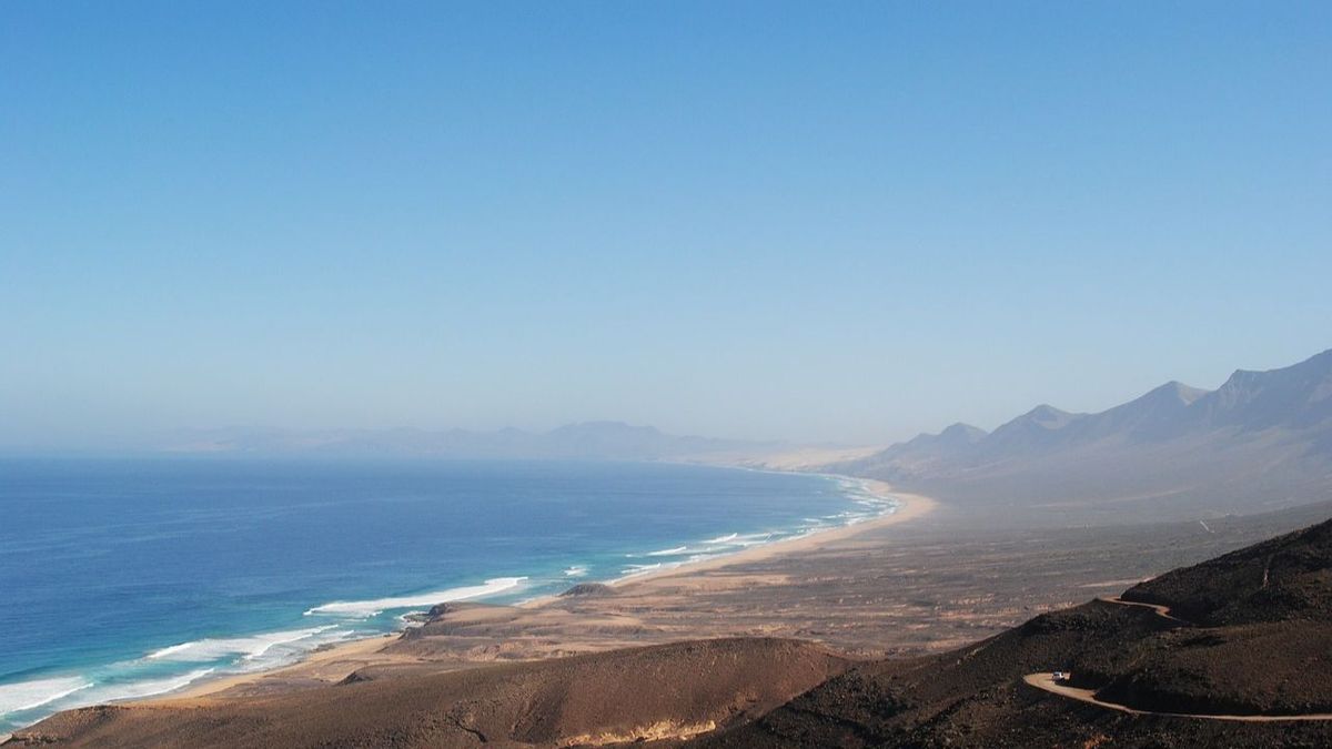 La playa de Cofete es una de las joyas costeras de España