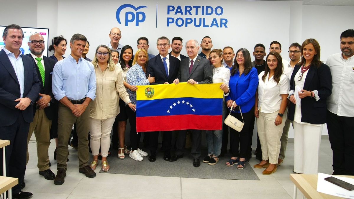 El líder del PP, Alberto Núñez Feijóo, se reunió el miércoles en Madrid con representantes de la oposición al régimen de Nicolás Maduro