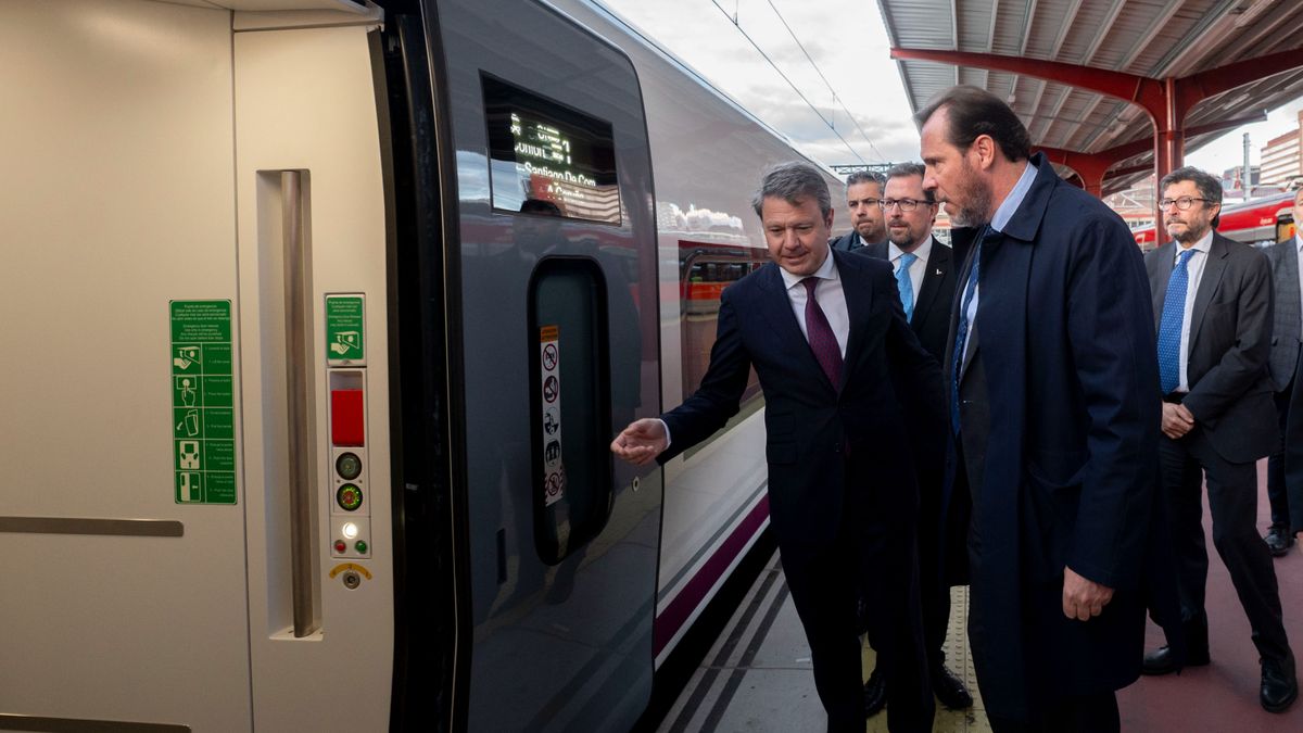 oscar puente en la estación de Chamartin