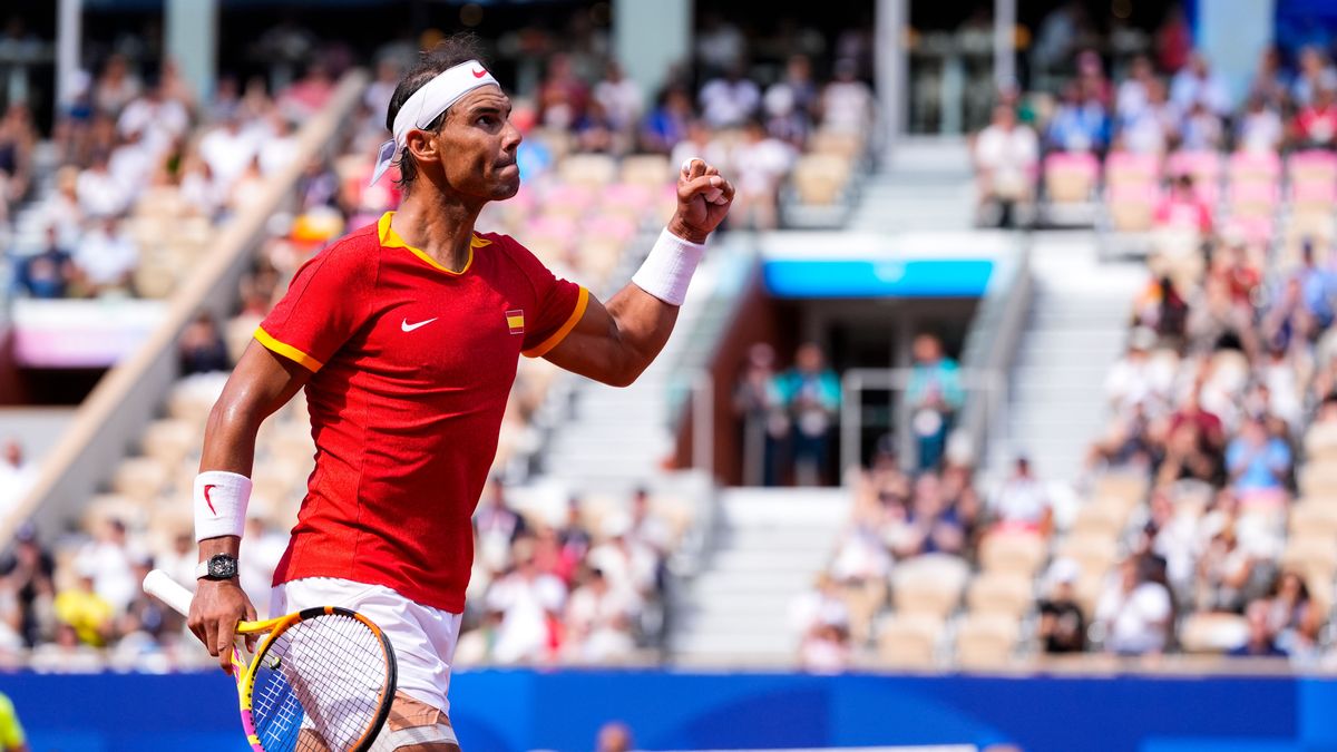 El tenista español Rafa Nadal doblega al húngaro Marton Fucsovics