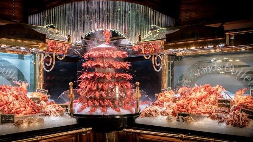 La cascada de bogavantes en la sección de marisco