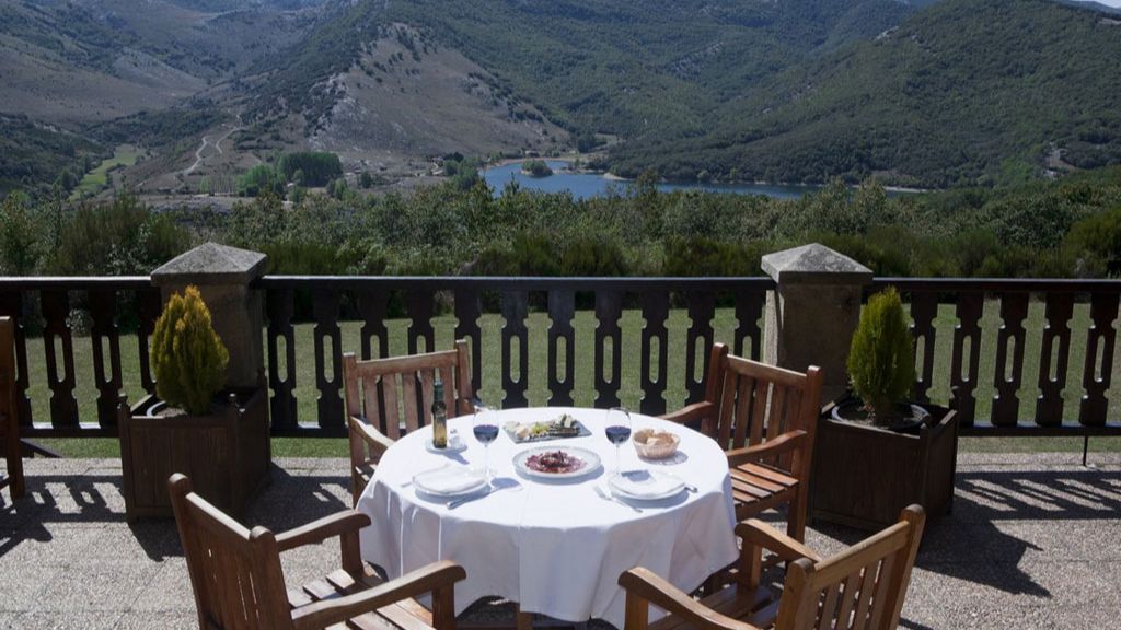 El Parador de Cervera de Pisuerga cuenta con unas vistas impresionantes