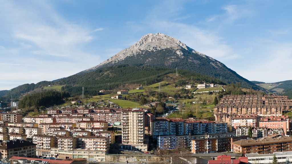 El pueblo español que ofrece sueldo de más de 3.000 euros y casa gratis