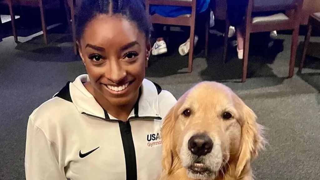 Biles & Beacon, medallistas en defensa de la salud mental.