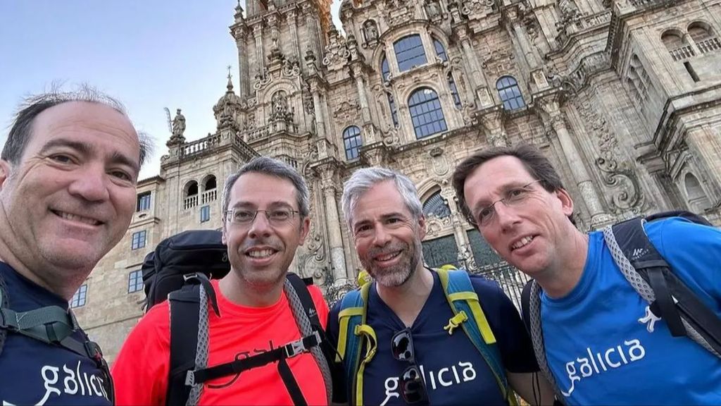 Las vacaciones de Martínez-Almeida: recorre el Camino de Santiago por quinto año consecutivo