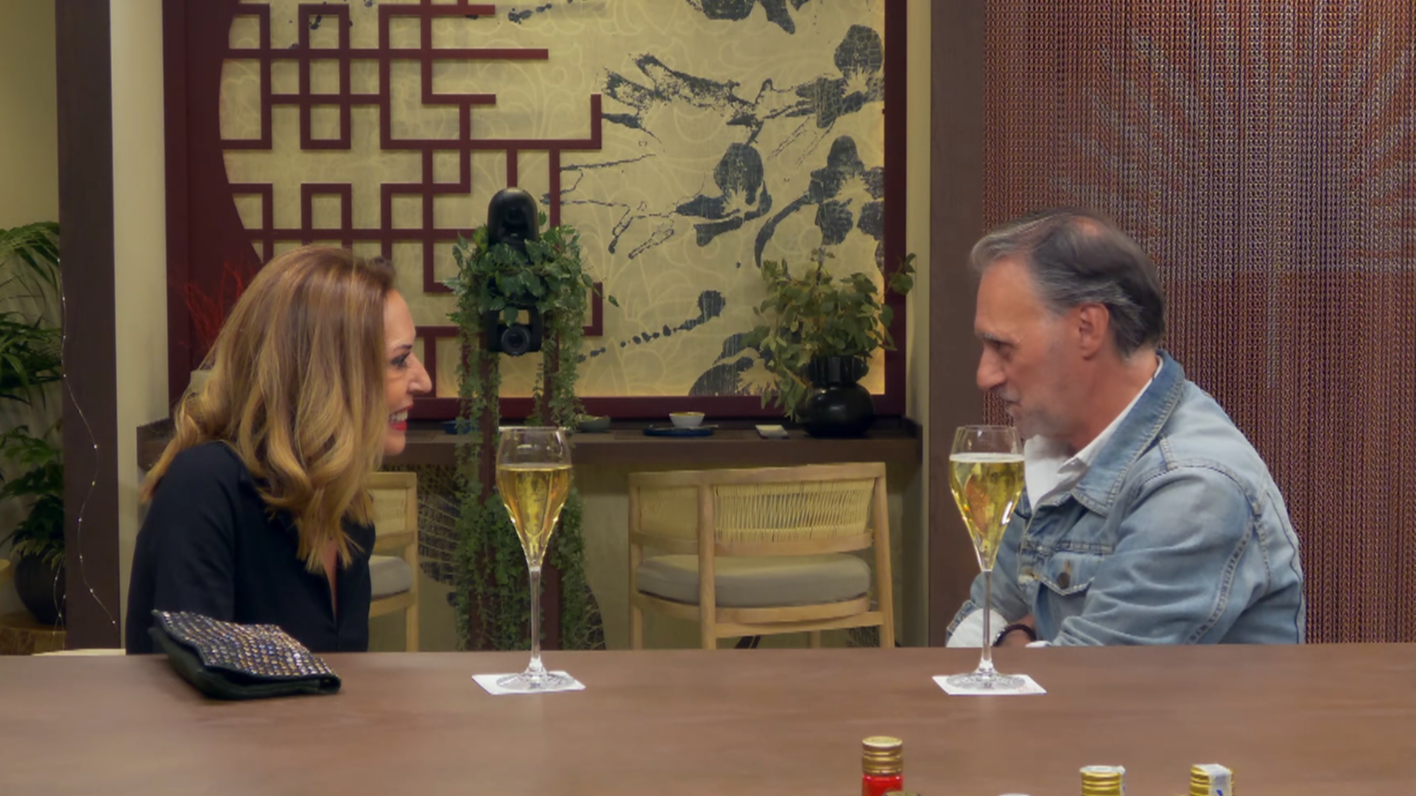 Jaime y Antonia se conocen en 'Fista Dates Hotel'