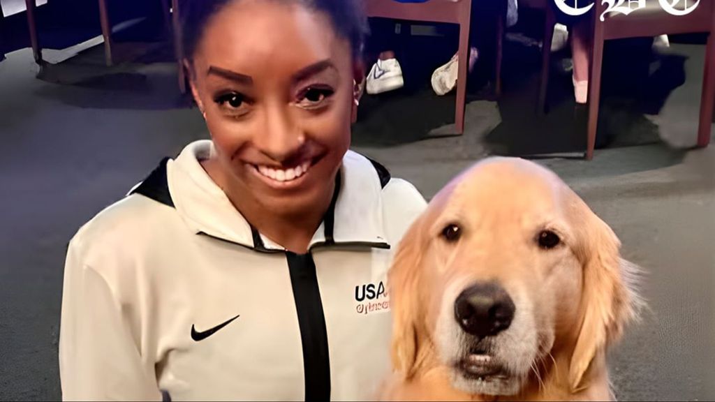 Simone Biles y el perro Beacon