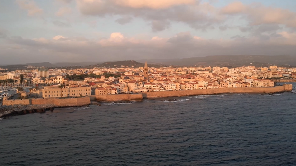 Así es Alghero, la pequeña Barceloneta de Cerdeña, en la que se habla un catalán antiguo llamado alguerés